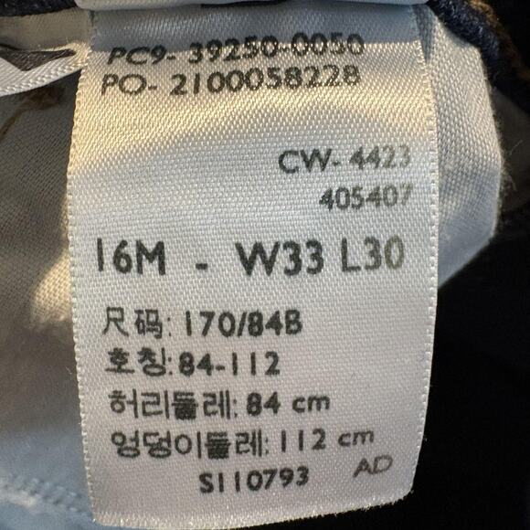 Levis Jeans Womens 33x30 Dark Wash‎ Classic Straight Stretch 393250-0050 - Picture 3 of 14